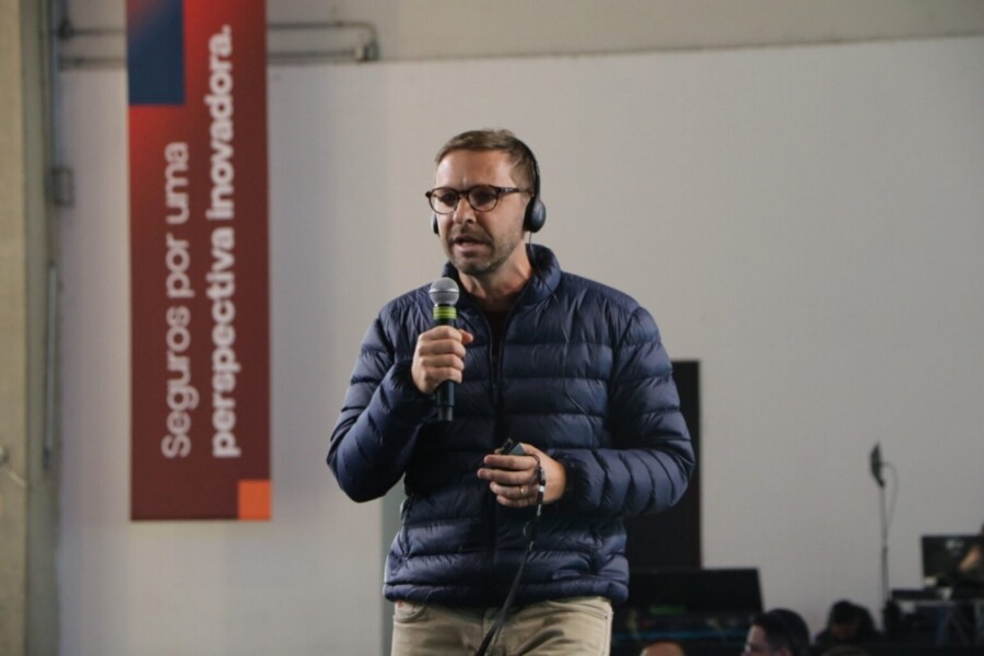 mais-do-que-nunca-ficou-provado-que-um-grande-ativo-do-mercado-e-o-poder-da-comunidade-afirmou-diogo-arndt-durante-o-encerramento-da-convencao-da-lojacorr