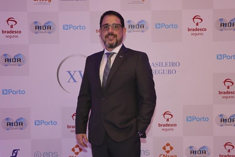 atencao-no-seguro-o-olhar-do-direito-sobre-o-seguro