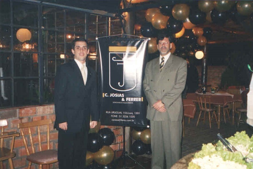 ao-completar-40-anos-de-existencia-cjosias-ferrer-relembra-festa-de-21-anos-do-escritorio