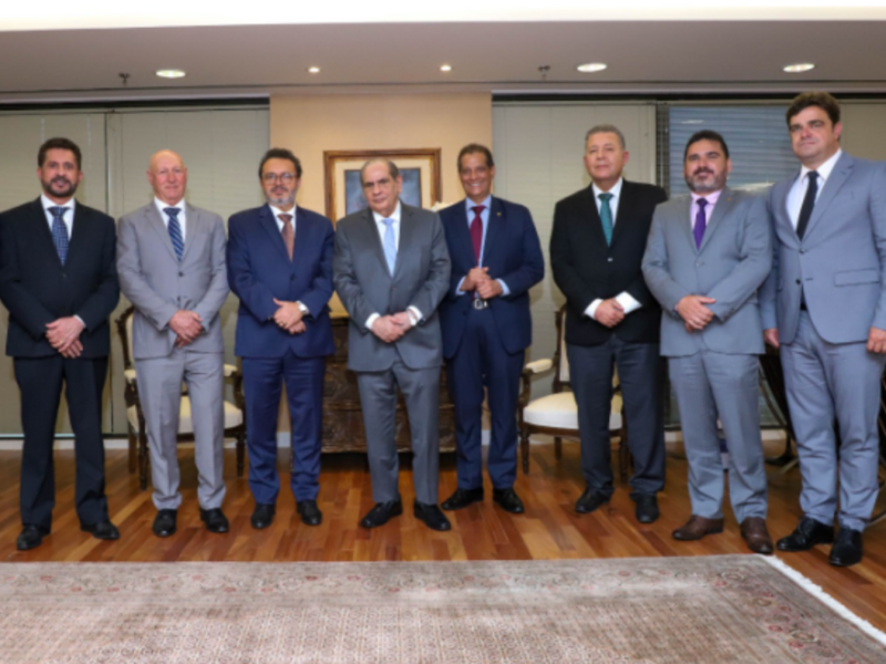 reforma-tributaria-fenacor-participa-de-reuniao-na-cnc