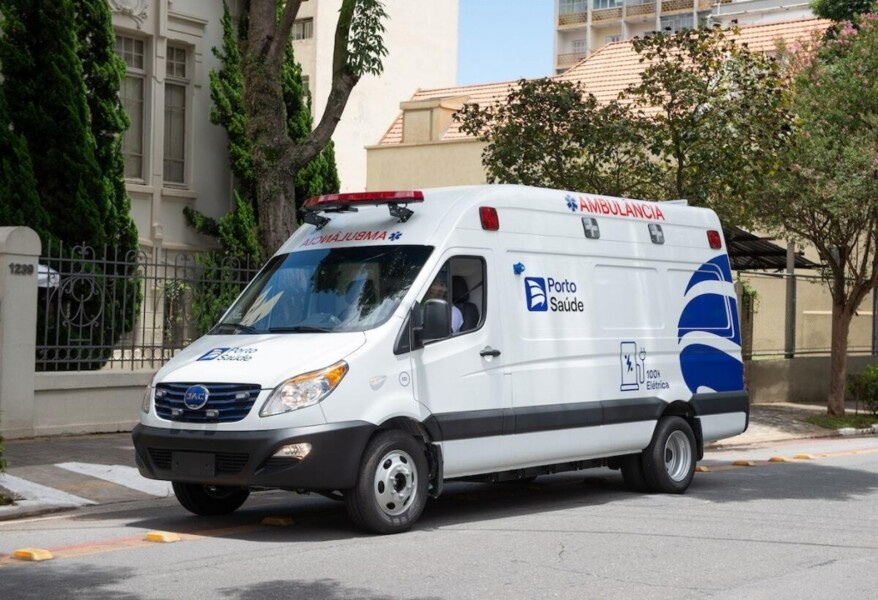 porto-saude-anuncia-a-primeira-ambulancia-eletrica-do-brasil