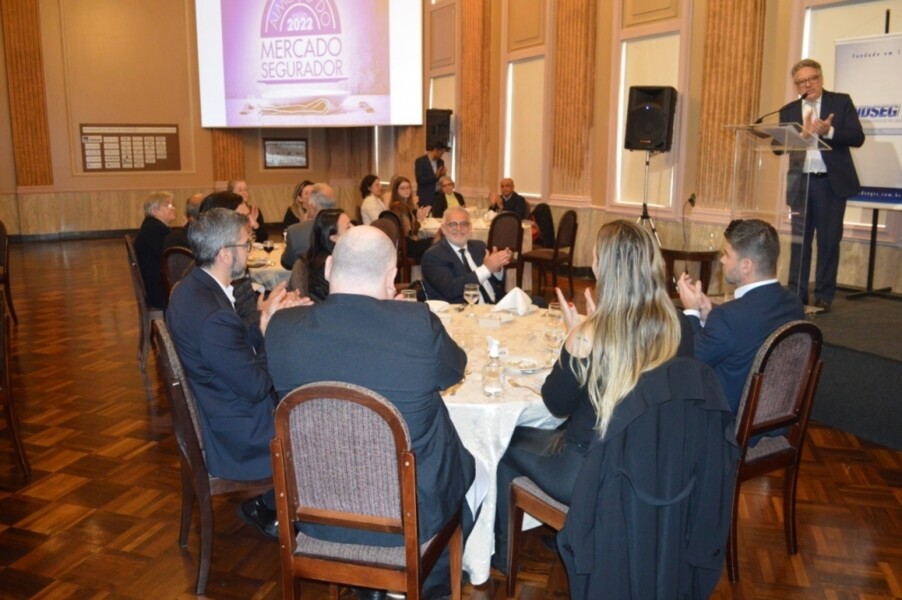 ainda-existem-ingressos-para-o-almoco-do-mercado-segurador-na-proxima-quinta-feira-17