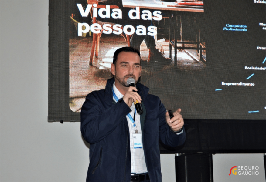qualificando-corretores-sincor-rs-leva-seminario-de-seguros-a-pelotas