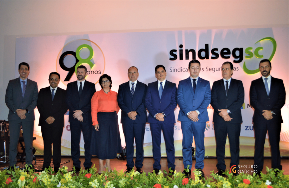 sindseg-sc-celebra-98-anos-e-empossa-diretoria-da-entidade-em-cerimonia-festiva