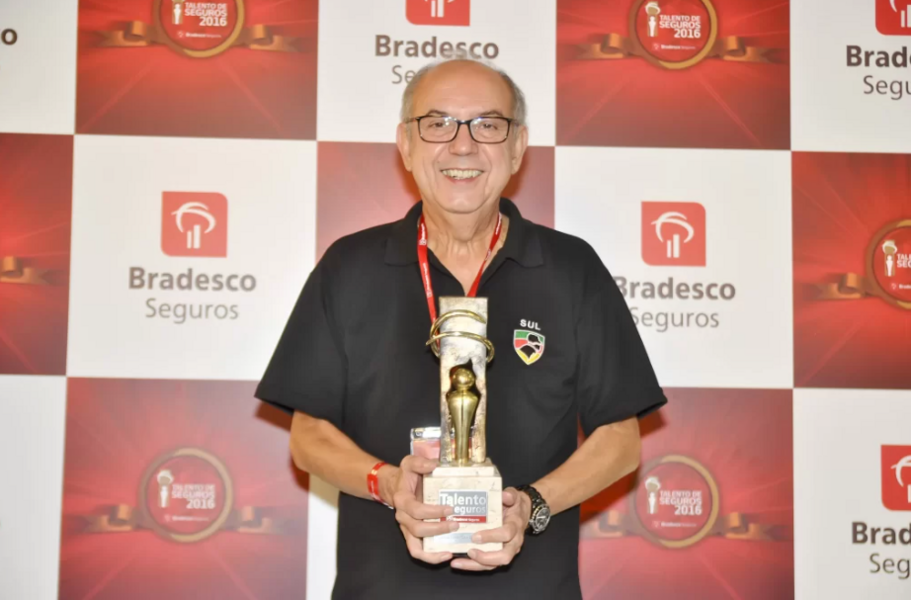 falece-ricardo-corradi-diretor-de-seguros-do-grupo-apisul