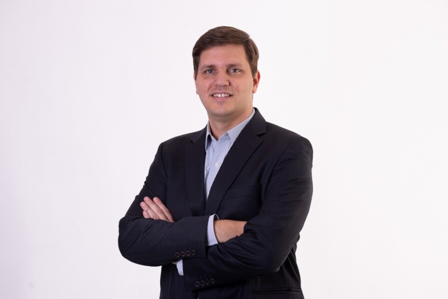 akad-seguros-amplia-diferenca-e-consolida-lideranca-em-responsabilidade-civil-profissional