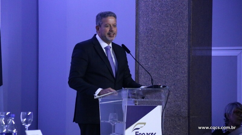 presidente-da-camara-dos-deputados-e-governador-apoiam-autorregulacao-do-corretor-de-seguros