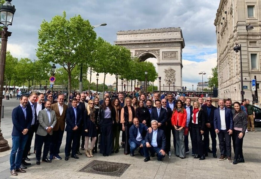 axa-no-brasil-leva-corretores-para-a-franca