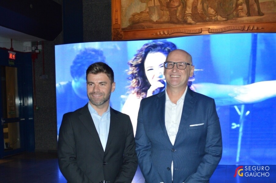 bradesco-seguros-promove-espetaculo-teatral-em-porto-alegre