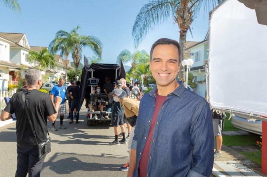 tadeu-schmidt-grava-campanha-para-a-bradesco-seguros