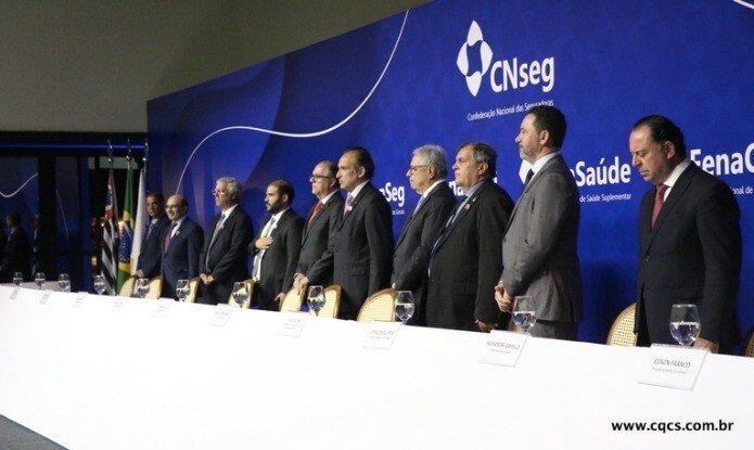 vergilio-participa-de-posse-na-cnseg-e-federacoes