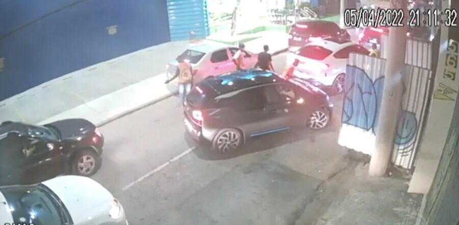 bmws-e-suvs-de-r-15-mi-estao-entre-carros-furtados-durante-show-do-maroon-5