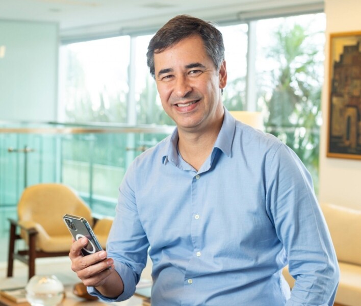 porto-seguro-celular-chega-ao-mercado-como-nova-possibilidade-de-negocios-para-corretores