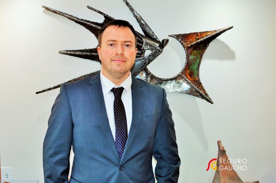 lorenzo-tremarin-um-advogado-em-ascensao