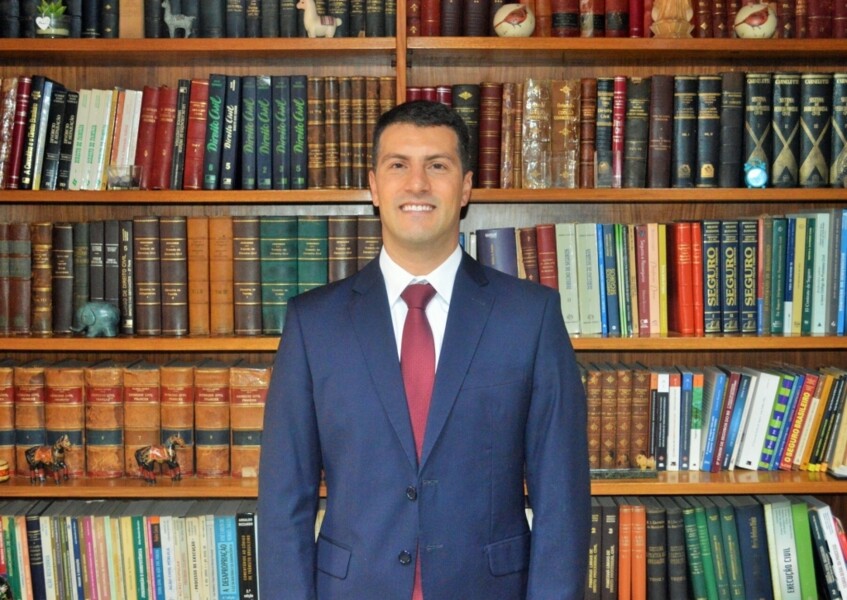 rodrigo-abarno-construindo-sua-trajetoria-profissional-no-escritorio-agrifoglio-vianna-desde-2006