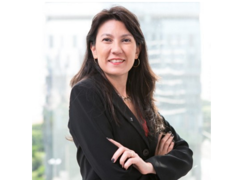 thisiani-matsumura-martins-assumira-posicao-global-no-grupo-axa-xl