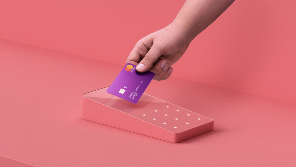 nubank-expande-sua-atuacao-no-mercado-de-seguros