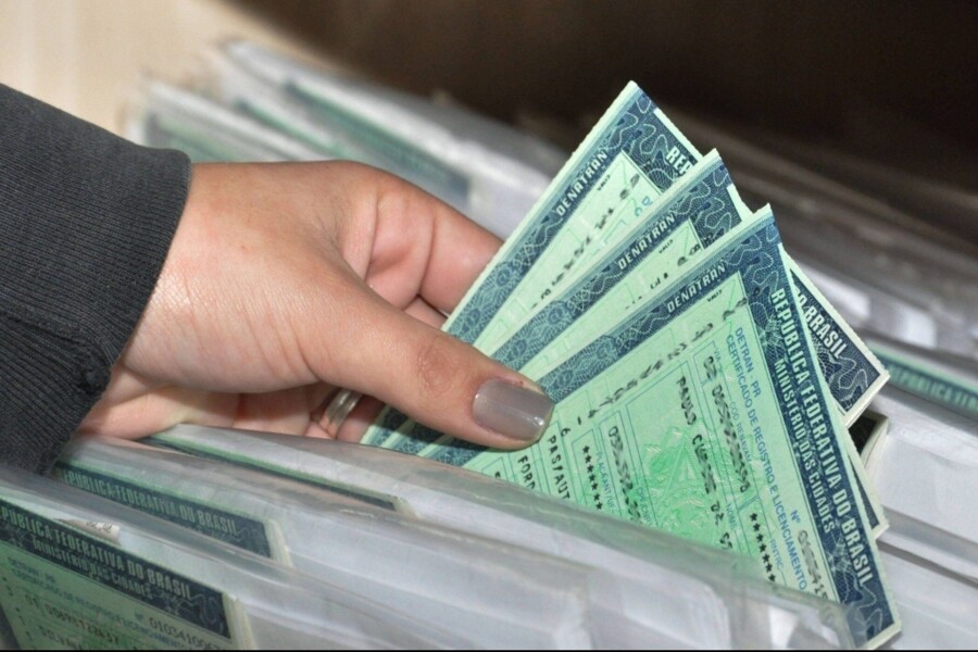 dpvat-deputado-defende-a-nao-exclusao-dos-corretores-e-cobra-medidas-da-caixa-no-processo